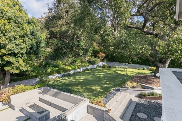 5433 Castle Knoll Road, La Canada Flintridge CA: https://media.crmls.org/medias/515b0443-cdf6-4e00-9157-e6746dc157fc.jpg