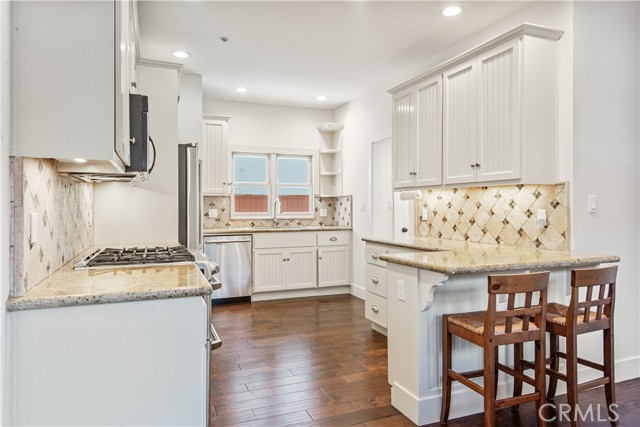 420 Broadway, Redondo Beach, California 90277, 4 Bedrooms Bedrooms, ,2 BathroomsBathrooms,Residential,For Sale,Broadway,SB26076613