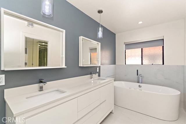 Detail Gallery Image 8 of 35 For 510 N Francisca Ave #C,  Redondo Beach,  CA 90277 - 3 Beds | 2/1 Baths