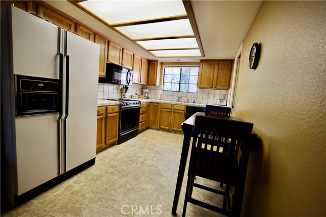 Detail Gallery Image 18 of 28 For 40547 Saddleback, Bass Lake,  CA 93604 - 3 Beds | 2/1 Baths