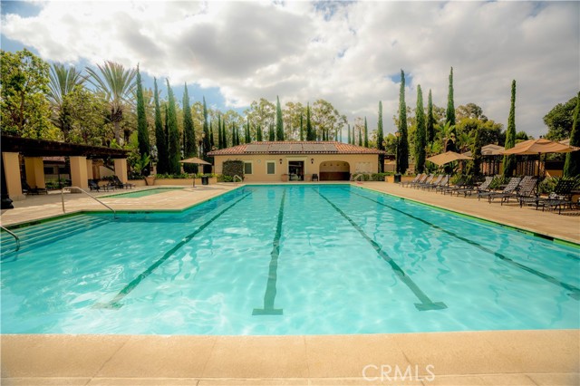 63 Splendor, Irvine CA: https://media.crmls.org/medias/515d9a97-9e86-4374-89e3-027651b81936.jpg