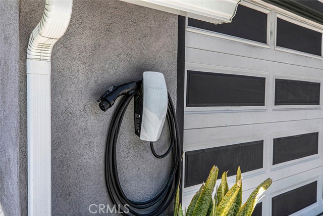 15409 Wyandotte Street, Van Nuys CA: https://media.crmls.org/medias/515db996-2146-4395-9ccb-d169fa6b83b1.jpg