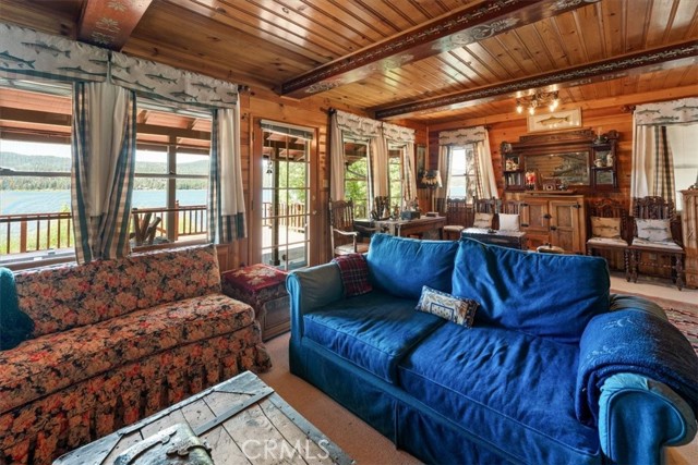 Detail Gallery Image 10 of 32 For 115 Lagunita Ln, Big Bear Lake,  CA 92315 - 4 Beds | 2 Baths