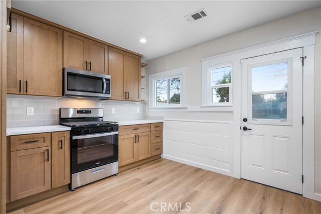 Detail Gallery Image 14 of 35 For 6030 Madden, Los Angeles,  CA 90043 - 2 Beds | 1 Baths