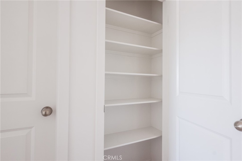https://media.crmls.org/medias/515e855c-6e43-4ebb-91ea-c109a95bcce4.jpg?preset=X-Large