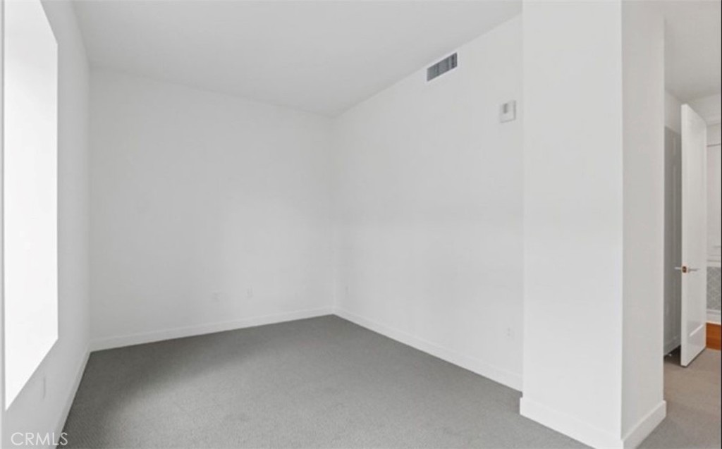 https://media.crmls.org/medias/515ea7a2-eb26-477e-9634-293a6d59a6ce.jpg?preset=X-Large