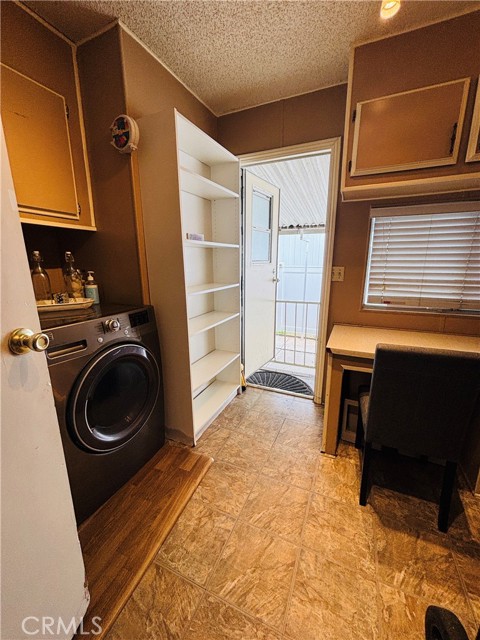 Detail Gallery Image 10 of 13 For 19009 S Laurel Park Rd #472,  Compton,  CA 90220 - 3 Beds | 2 Baths