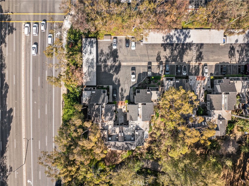 https://media.crmls.org/medias/515ef45a-797c-4059-afcc-a2b8c84ce8ec.jpg?preset=X-Large