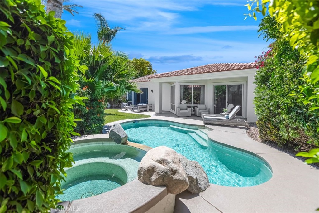 MLS #OC24101277 img 8