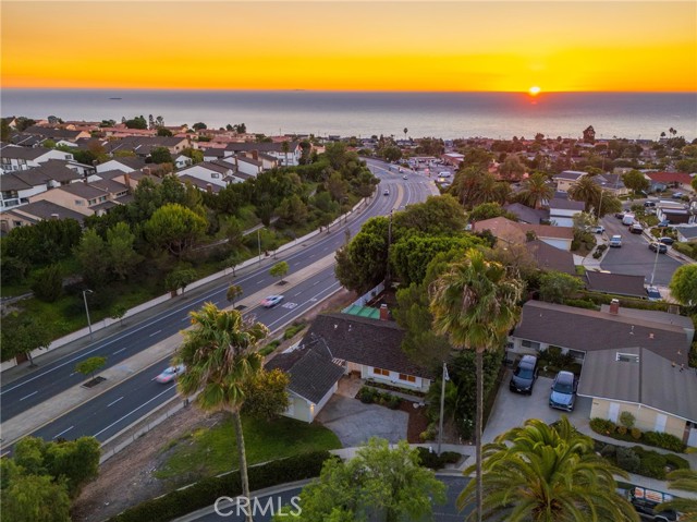 27945 Alvarez photo 48