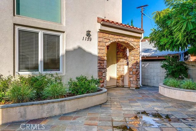 Detail Gallery Image 2 of 24 For 1159 Steuben St, Pasadena,  CA 91106 - 3 Beds | 2/1 Baths