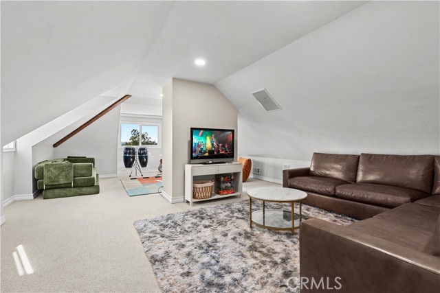 Image 14 of 24 For 25712 Highplains Terrace