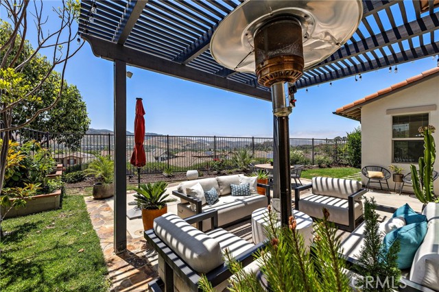 26 Cache Street, Rancho Mission Viejo CA: https://media.crmls.org/medias/51610a32-ede7-4889-afc3-5fd740826714.jpg