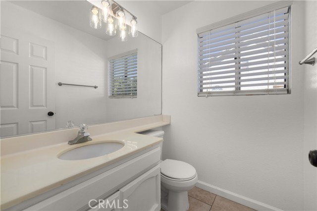 2125 E Oldfield Street, Lancaster CA: https://media.crmls.org/medias/516191a2-fdfa-4a9a-91cb-a83d7bd1fd46.jpg