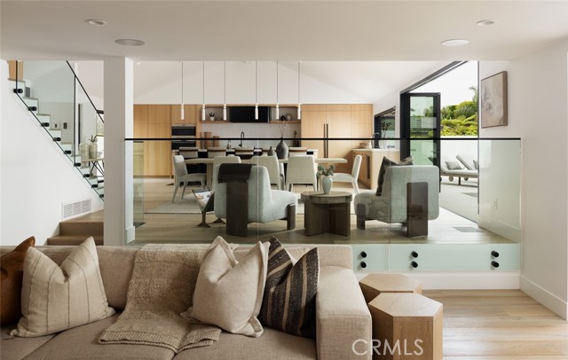 Detail Gallery Image 28 of 72 For 919 Sandcastle R, Corona Del Mar,  CA 92625 - 5 Beds | 4 Baths