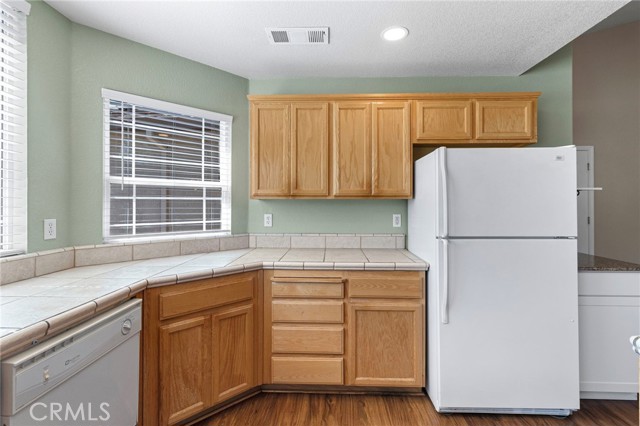 Detail Gallery Image 6 of 27 For 2887 Evergreen Ct, Livingston,  CA 95334 - 3 Beds | 2 Baths