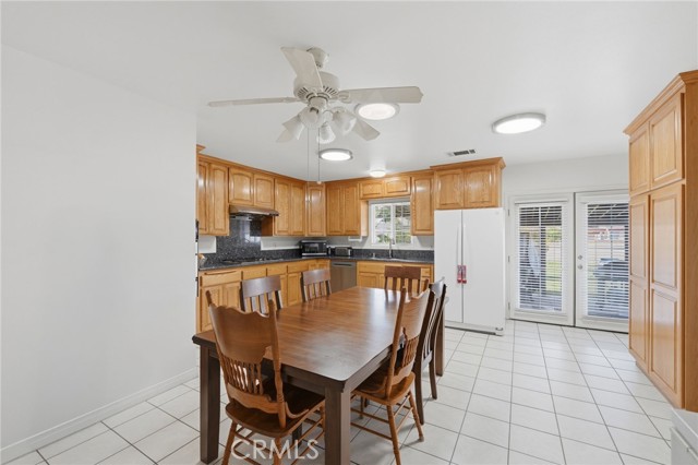 Detail Gallery Image 10 of 35 For 15223 Gridley, Norwalk,  CA 90650 - 2 Beds | 2 Baths