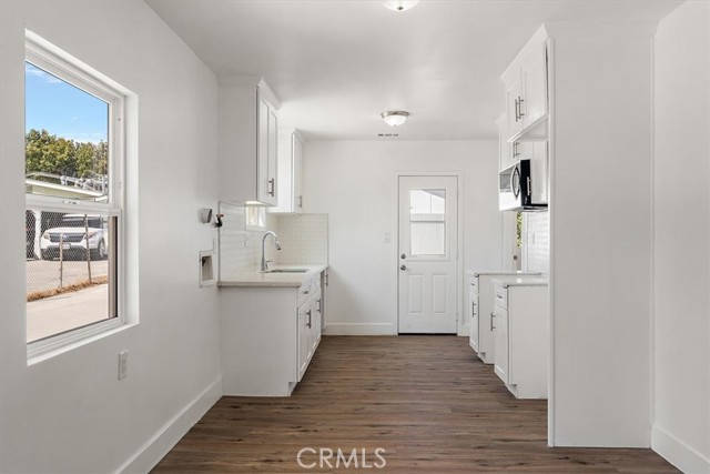 Detail Gallery Image 15 of 39 For 12867 Norris Ave, Sylmar,  CA 91342 - – Beds | – Baths