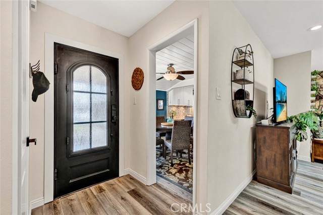 Detail Gallery Image 5 of 55 For 8021 Sterling, Huntington Beach,  CA 92646 - 3 Beds | 2 Baths