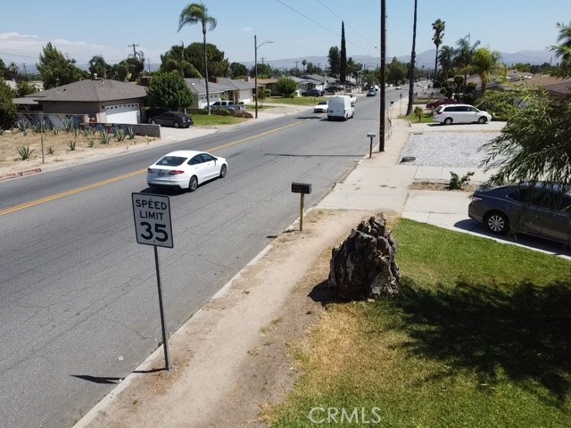 6718 Del Rosa Avenue, San Bernardino CA: https://media.crmls.org/medias/51637fa6-9769-4dd0-ac6a-14eaf34ddd0d.jpg