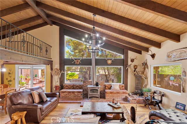 6375 Arrowhead Lake Road, Hesperia CA: https://media.crmls.org/medias/5163ffe2-5d37-44fc-91ca-fc1e9a422133.jpg