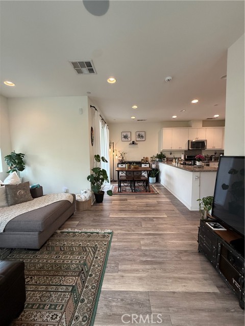 2709 Daybreak Lane, Pomona CA: https://media.crmls.org/medias/5164e480-c048-4cab-858d-c222372cf464.jpg