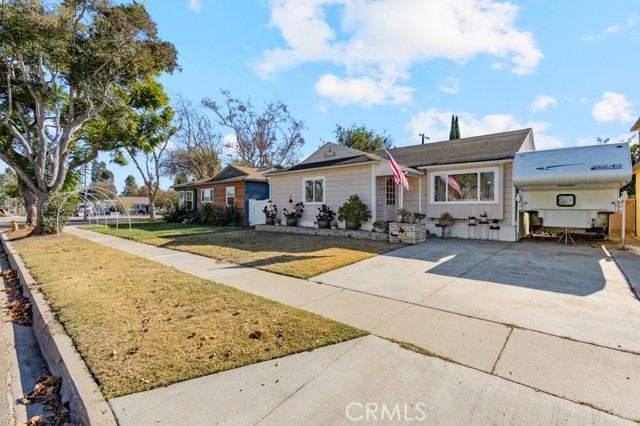 Detail Gallery Image 2 of 40 For 6838 E Keynote St, Long Beach,  CA 90808 - 3 Beds | 1 Baths