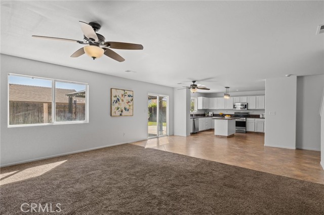Detail Gallery Image 16 of 48 For 12303 Midtowne Dr, Bakersfield,  CA 93312 - 5 Beds | 2/1 Baths