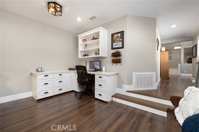 Image 43 of 75 For 31502 Emperor Drive