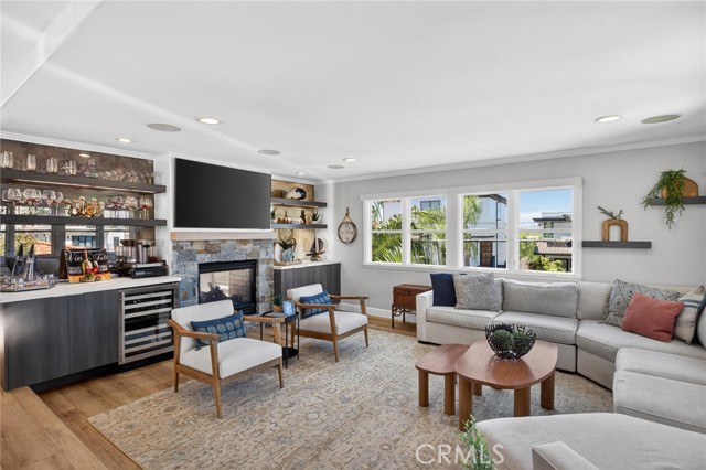 Image 61 of 75 For 1001 4th  