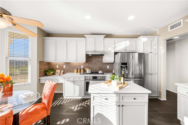 Detail Gallery Image 12 of 39 For 7 Hollyleaf, Aliso Viejo,  CA 92656 - 4 Beds | 3 Baths