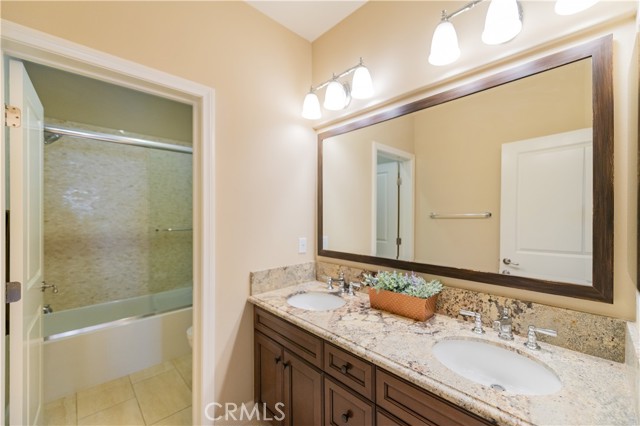 Detail Gallery Image 23 of 44 For 43 Lupari, Irvine,  CA 92618 - 4 Beds | 3 Baths