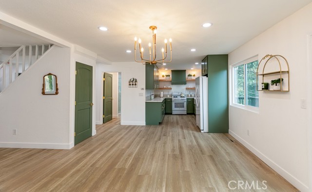 Detail Gallery Image 34 of 63 For 22984 Cedar Way, Crestline,  CA 92325 - 4 Beds | 2 Baths