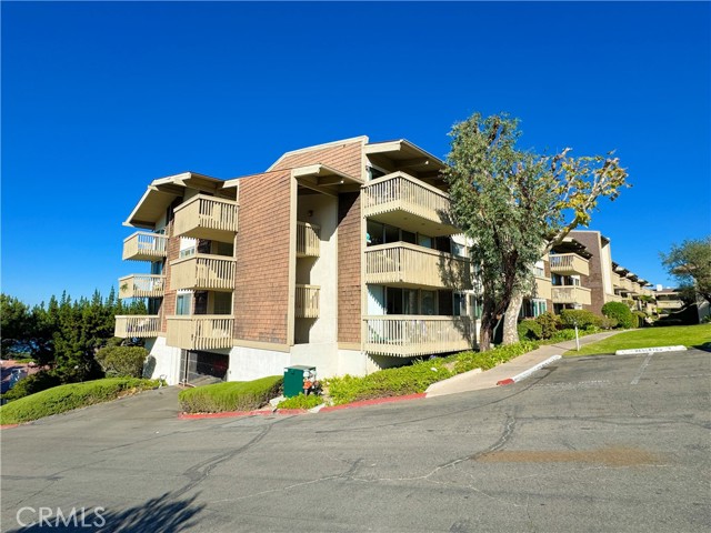 Detail Gallery Image 2 of 17 For 6542 Ocean Crest Dr #C204,  Rancho Palos Verdes,  CA 90275 - 2 Beds | 2 Baths