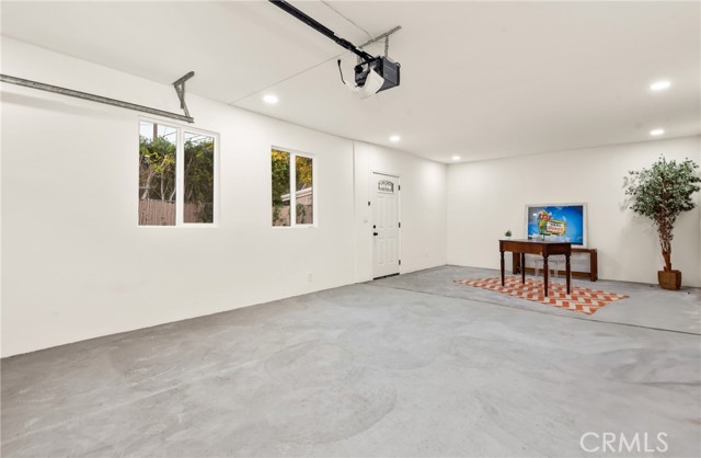 Detail Gallery Image 35 of 37 For 5414 Hillcrest, Los Angeles,  CA 90043 - 3 Beds | 2 Baths