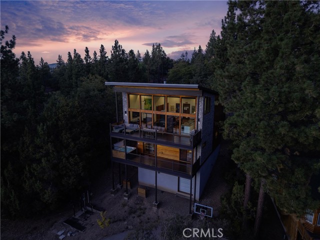 43669 Ridge Crest, Big Bear Lake, CA 92315