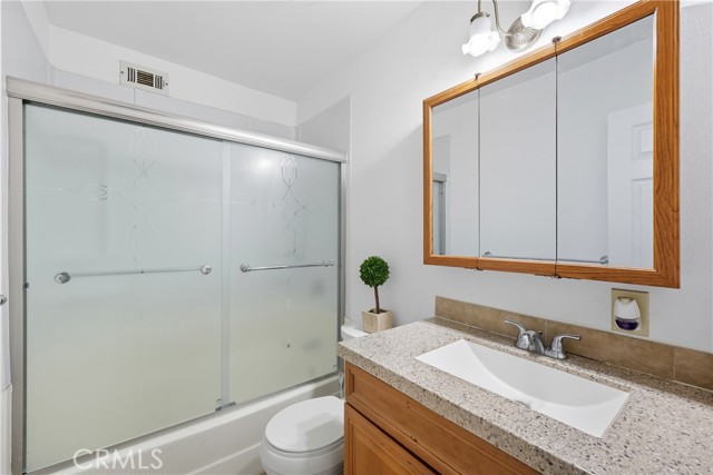 43327 Echard Avenue, Lancaster CA: https://media.crmls.org/medias/5168c6a8-2787-4a8b-a671-59fc037d6d02.jpg
