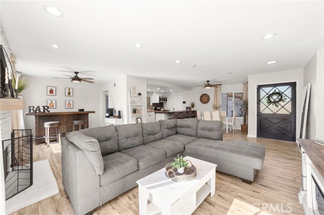 Detail Gallery Image 5 of 31 For 604 Magnolia, Corona,  CA 92879 - 3 Beds | 2 Baths