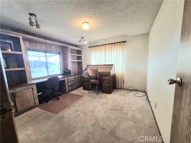 13381 Magnolia Avenue, Corona CA: https://media.crmls.org/medias/5168dcd6-9a7c-4ca1-8eec-7d9053281f8c.jpg