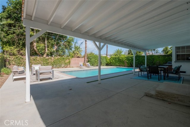 Detail Gallery Image 13 of 32 For 6535 Comanche Ave, Winnetka,  CA 91306 - 3 Beds | 2 Baths