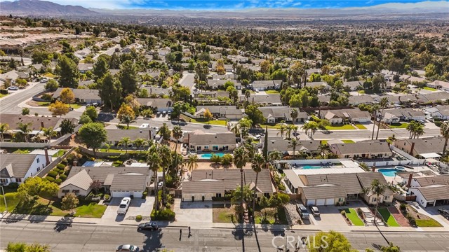 Detail Gallery Image 24 of 27 For 24769 Darkstar Dr, Moreno Valley,  CA 92557 - 5 Beds | 2/1 Baths