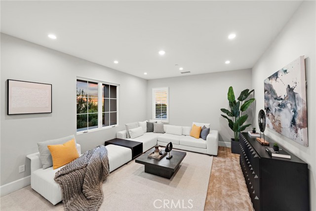Detail Gallery Image 22 of 45 For 101 Artista, Irvine,  CA 92602 - 4 Beds | 4 Baths