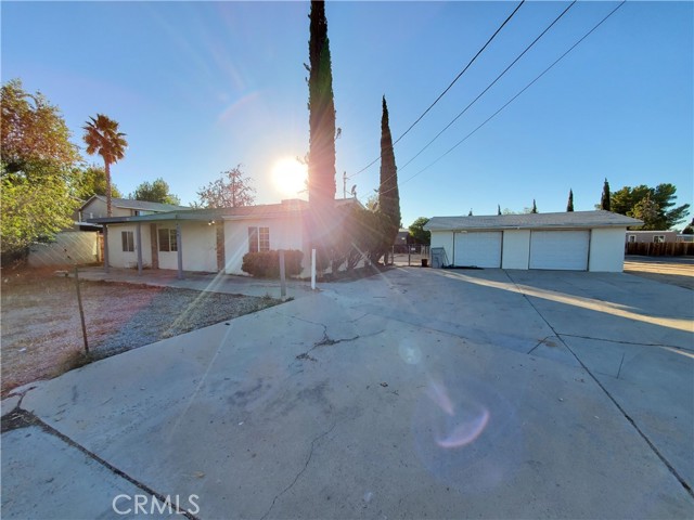 8550 C Avenue, Hesperia CA: https://media.crmls.org/medias/516ad91c-da9f-4252-9eda-f7fae6d01730.jpg