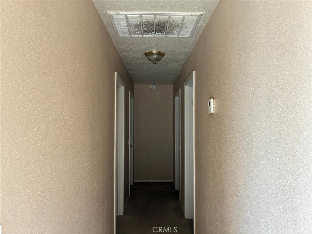 https://media.crmls.org/medias/516b0fcb-7eba-422f-a20f-82639deec778.jpg?preset=X-Large