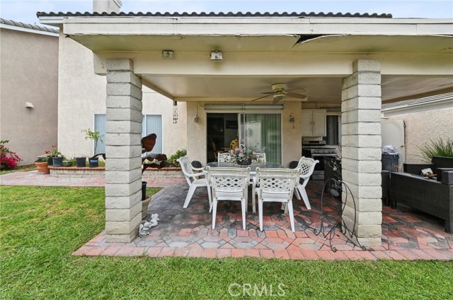220 S Linhaven Circle, Anaheim CA: https://media.crmls.org/medias/516d777e-7ed0-410f-beb8-4fe846a112a3.jpg