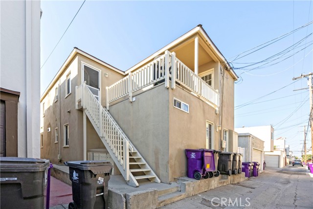 Detail Gallery Image 3 of 5 For 32 La Verne Ave, Long Beach,  CA 90803 - – Beds | – Baths