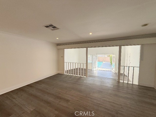 Detail Gallery Image 7 of 13 For 17526 Lemay St, Lake Balboa,  CA 91406 - 3 Beds | 2 Baths