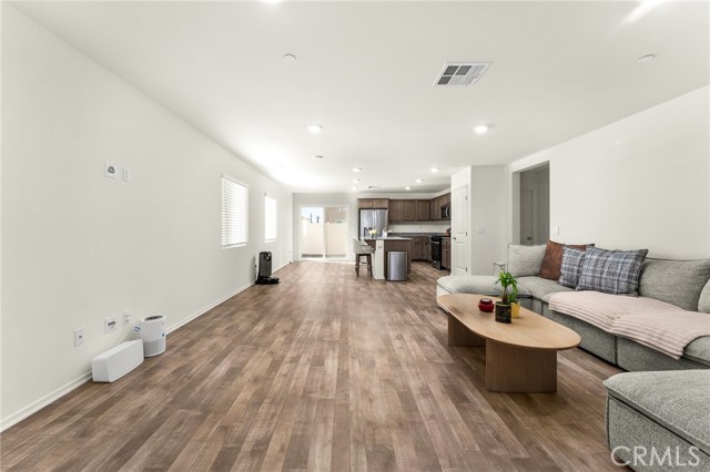 Detail Gallery Image 16 of 46 For 30555 Draco, Winchester,  CA 92596 - 5 Beds | 3 Baths