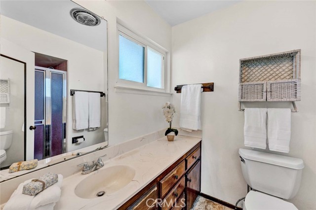 1309 N Linwood Avenue, Santa Ana CA: https://media.crmls.org/medias/516ff189-57fe-4ca3-be27-cb1f5d7bdd53.jpg