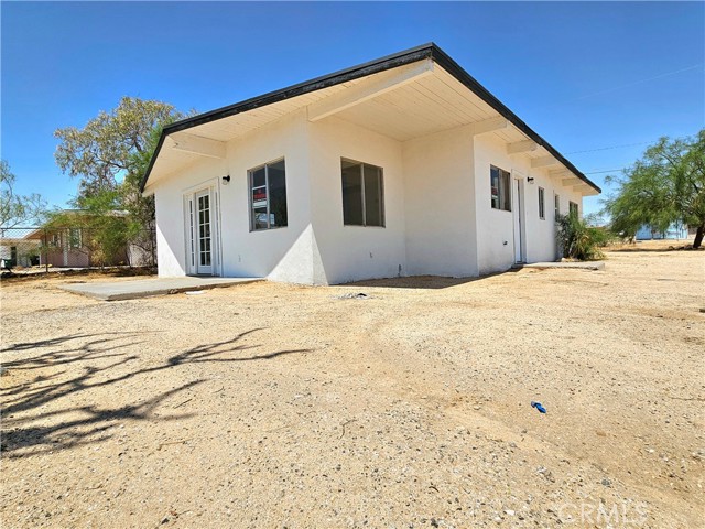 Detail Gallery Image 1 of 18 For 72490 Sunnyslope Dr, Twentynine Palms,  CA 92277 - 3 Beds | 2 Baths